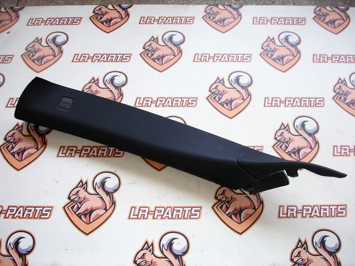 LR056889 Panel wewnętrzny słupka lewa szyba RANGE ROVER SPORT L494 13-używany